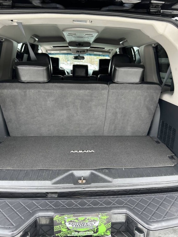 2014 Nissan Armada Image 32