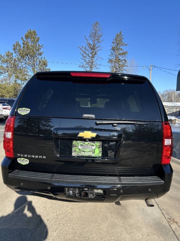 2013 Chevrolet Suburban Image 8