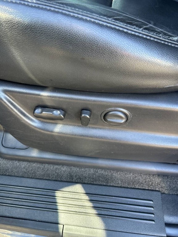 2013 Chevrolet Suburban Image 10