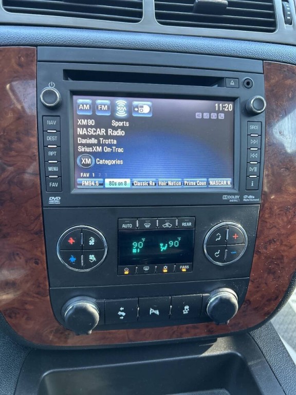 2013 Chevrolet Suburban Image 13