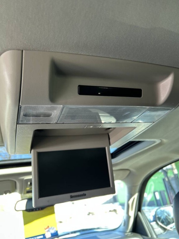 2013 Chevrolet Suburban Image 21