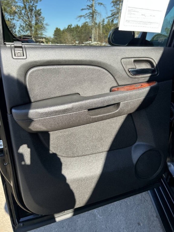 2013 Chevrolet Suburban Image 26