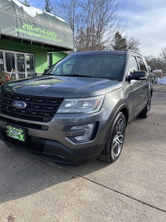 2016 Ford Explorer Image 2