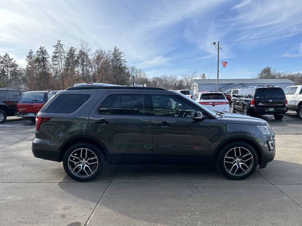 2016 Ford Explorer Image 4