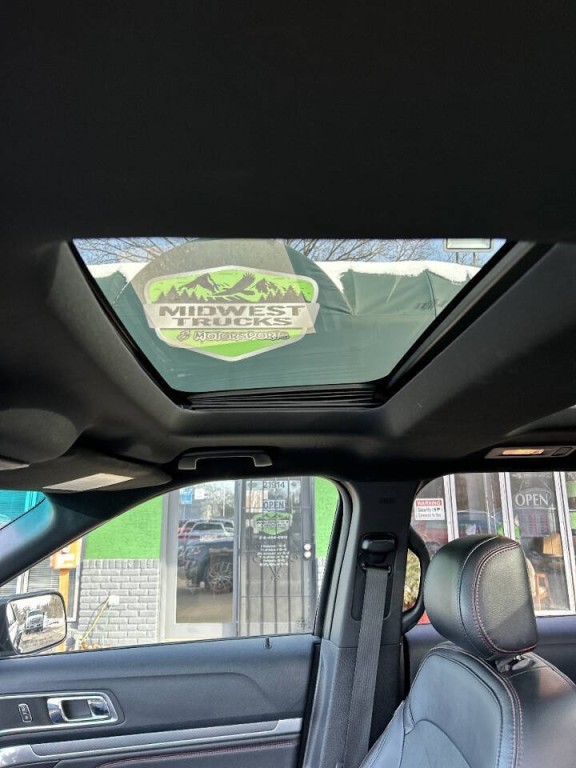 2016 Ford Explorer Image 11