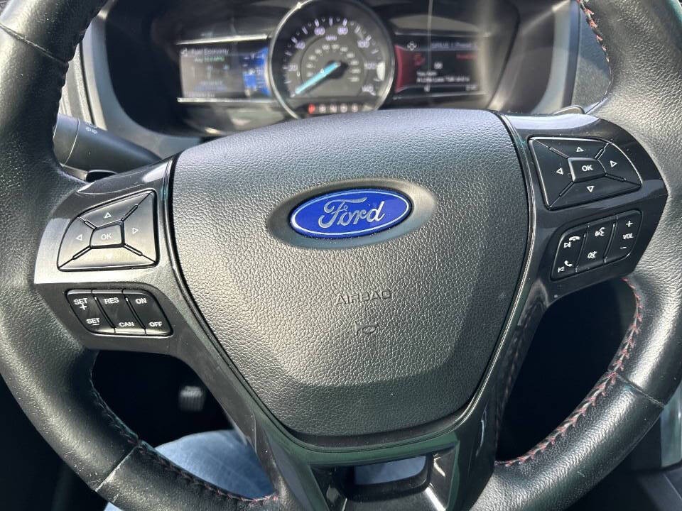 2016 Ford Explorer Image 17