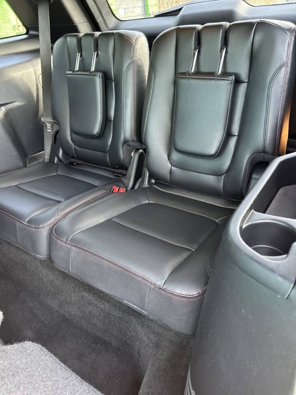 2016 Ford Explorer Image 22