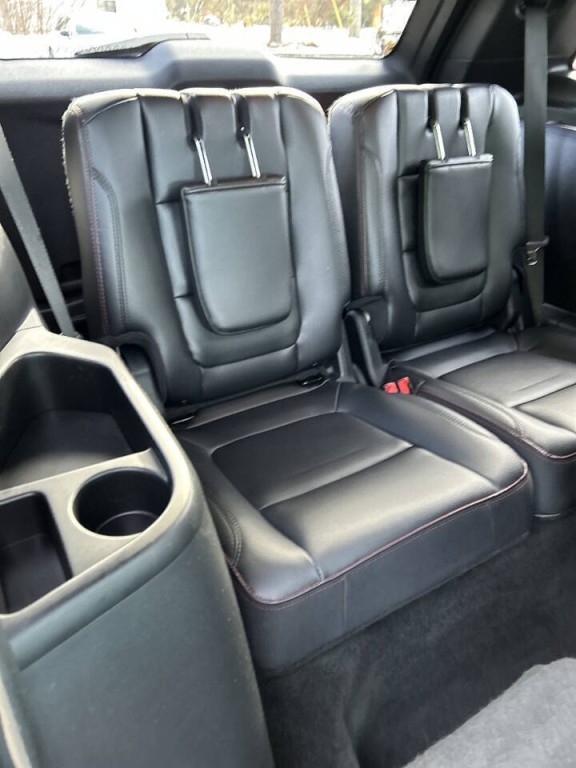 2016 Ford Explorer Image 29