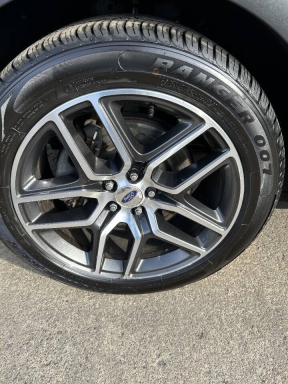 2016 Ford Explorer Image 37