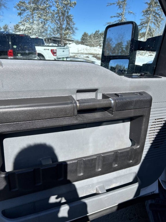 2015 Ford F-350 Image 16