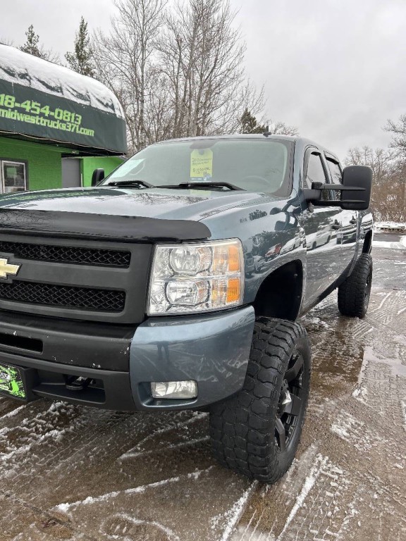 2010 Chevrolet Silverado 1500 Image 2
