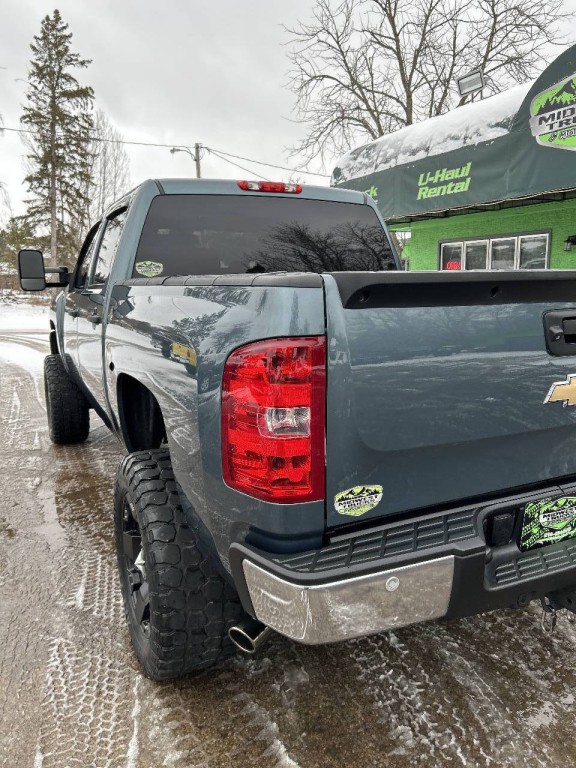 2010 Chevrolet Silverado 1500 Image 3