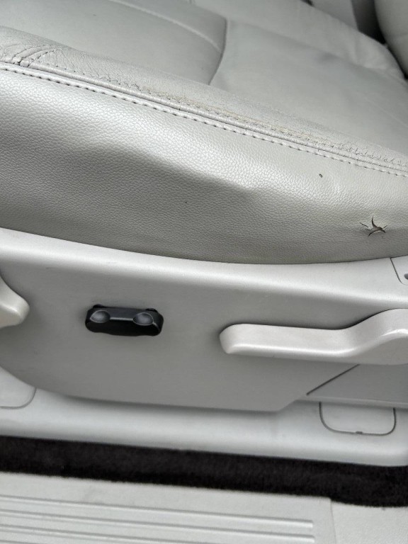 2010 Chevrolet Silverado 1500 Image 10