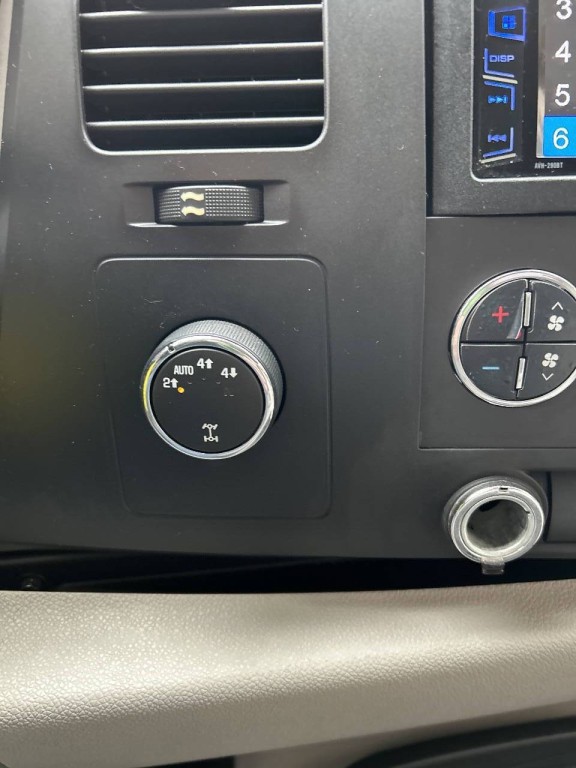 2010 Chevrolet Silverado 1500 Image 16