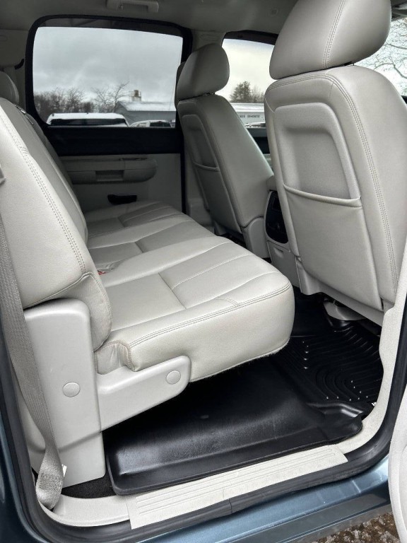 2010 Chevrolet Silverado 1500 Image 24
