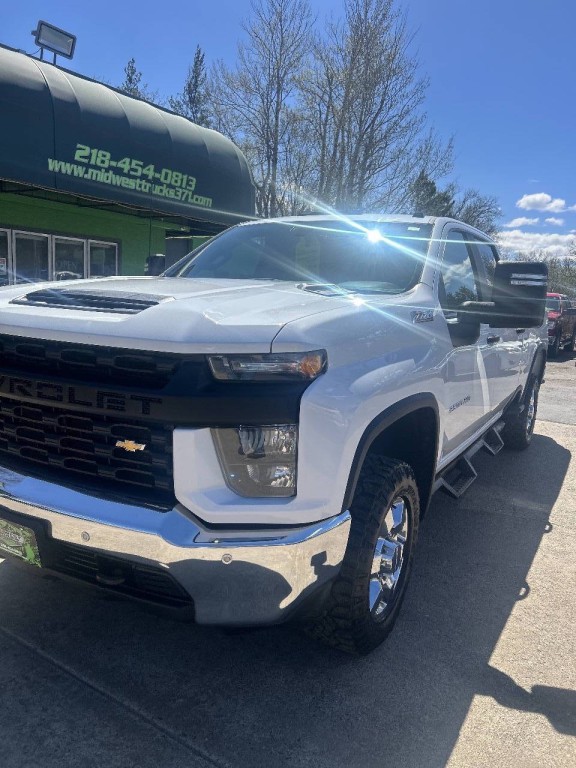 2020 Chevrolet Silverado 1500 Image 2