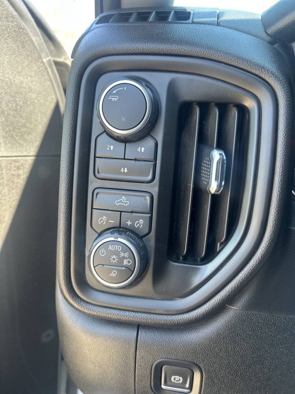 2020 Chevrolet Silverado 1500 Image 15
