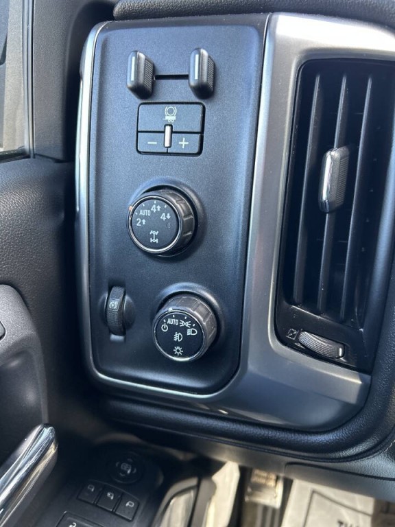 2015 Chevrolet Silverado 1500 Image 17