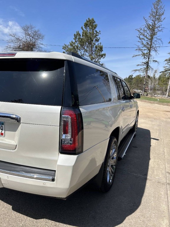2015 GMC Yukon Image 6