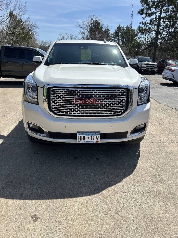 2015 GMC Yukon Image 8