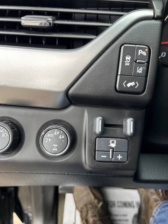 2015 Chevrolet Tahoe Image 19