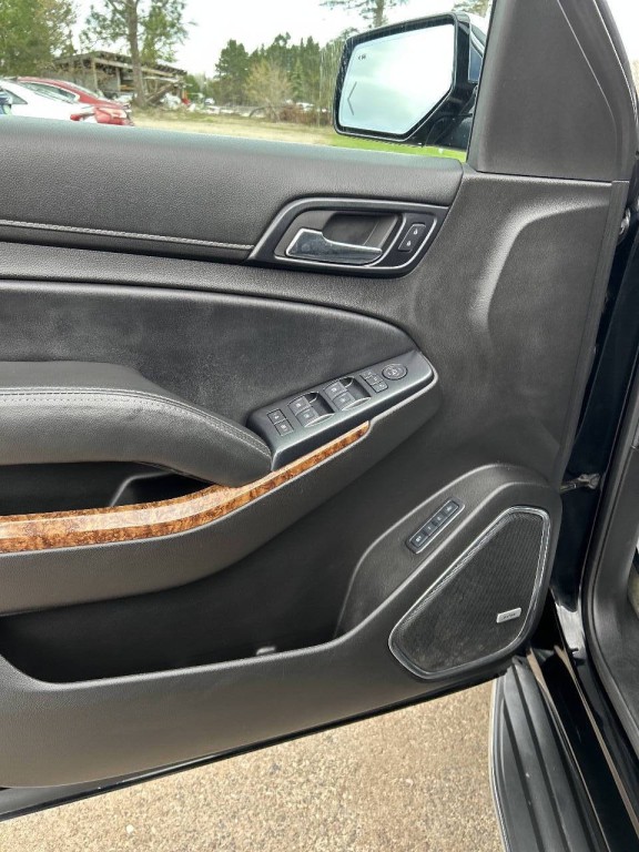 2015 Chevrolet Tahoe Image 21