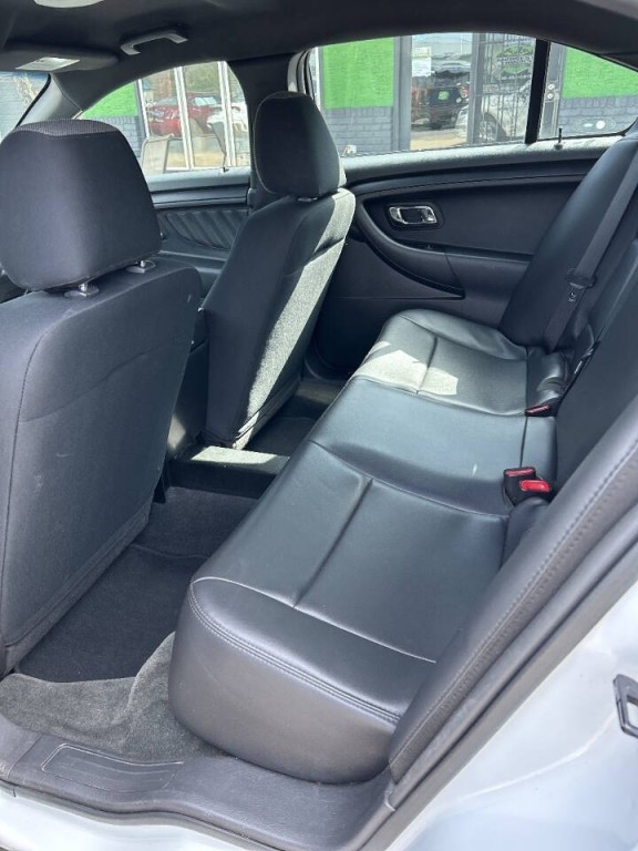 2013 Ford Taurus Image 16