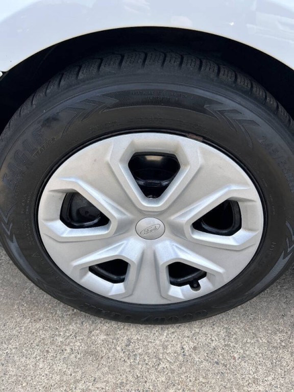 2013 Ford Taurus Image 25
