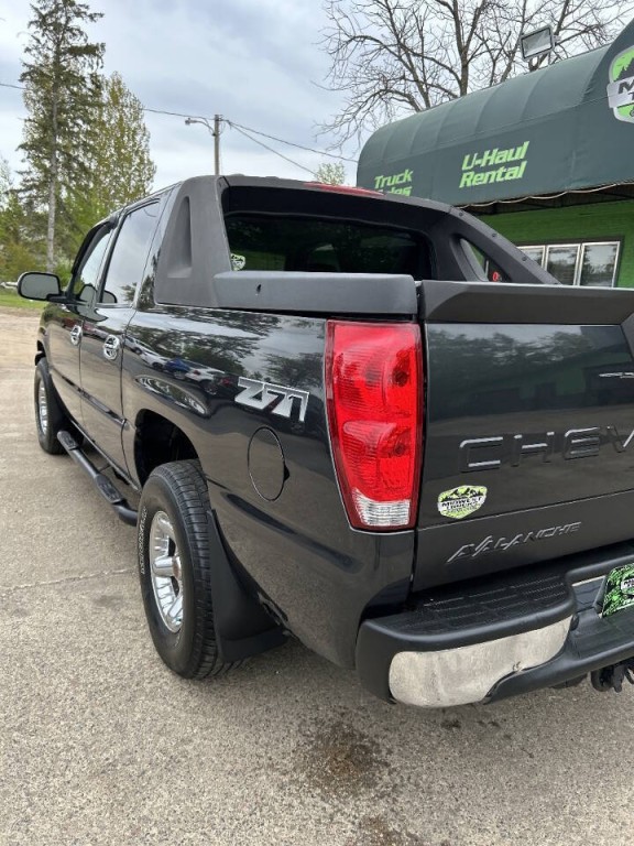 2006 Chevrolet Avalanche Image 3