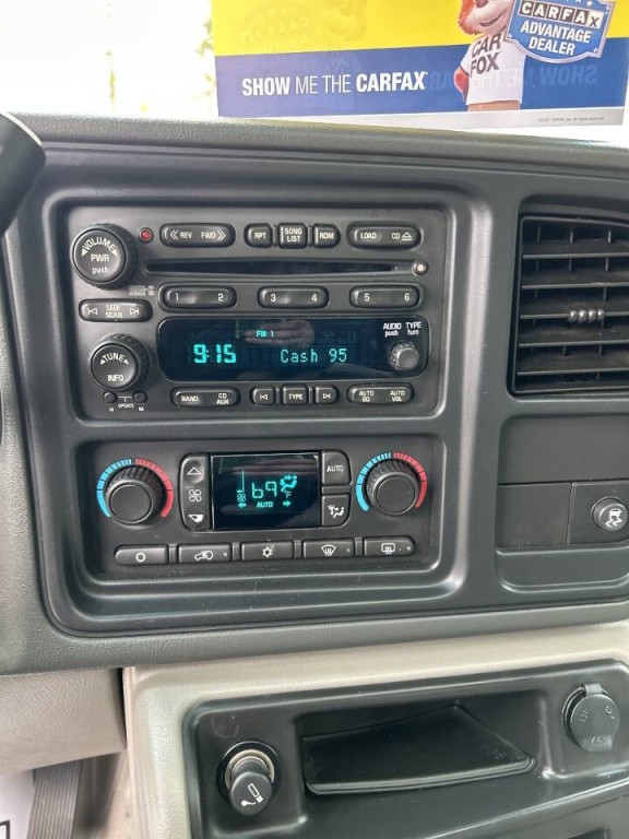 2006 Chevrolet Avalanche Image 12