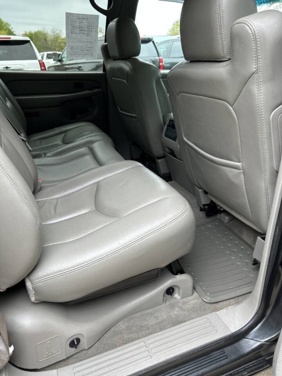 2006 Chevrolet Avalanche Image 25
