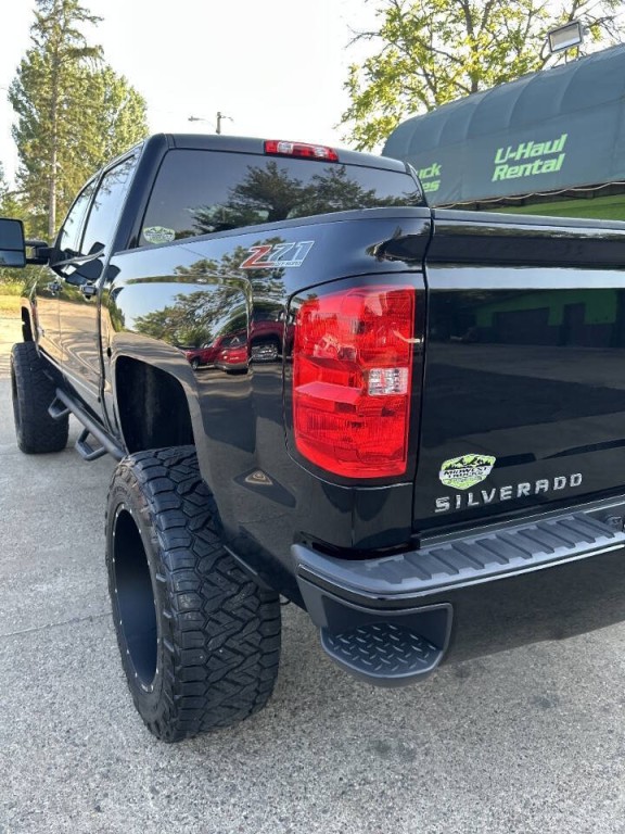 2017 Chevrolet Silverado 1500 Image 3