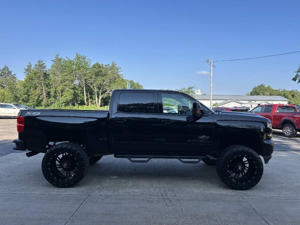 2017 Chevrolet Silverado 1500 Image 4