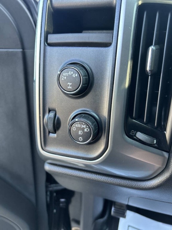 2017 Chevrolet Silverado 1500 Image 16