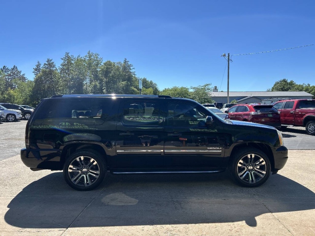 2012 GMC Yukon Image 4