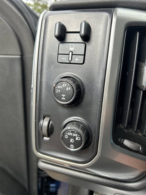 2015 Chevrolet Silverado 1500 Image 16