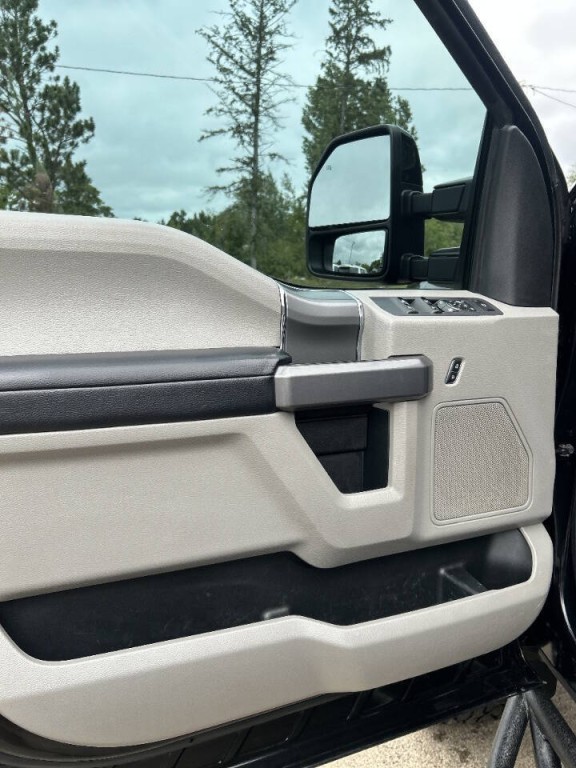 2018 Ford F-250 Image 21