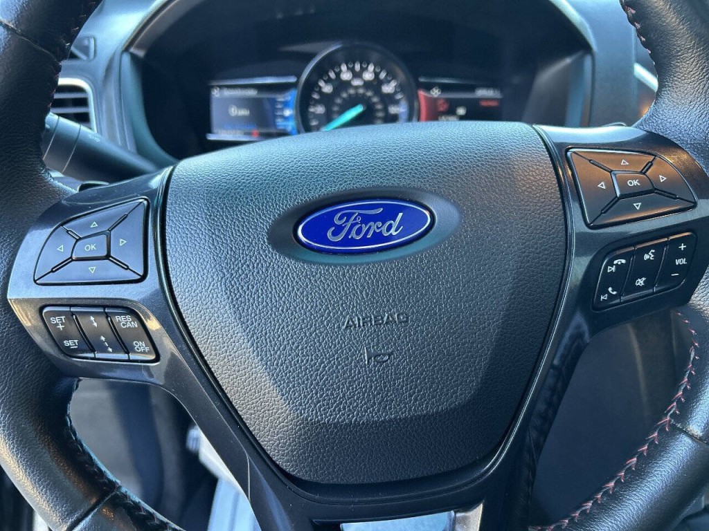 2016 Ford Explorer Image 17