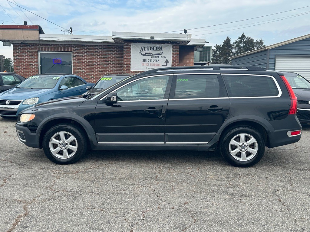 2012 Volvo XC70 Image 2