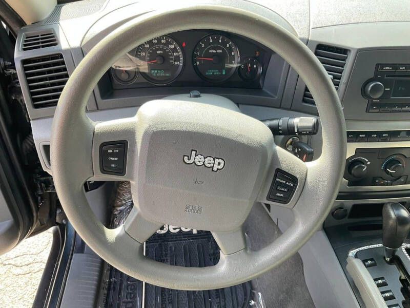 2005 Jeep Grand Cherokee Image 14