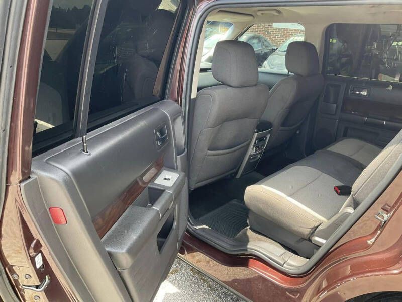 2010 Ford Flex Image 10