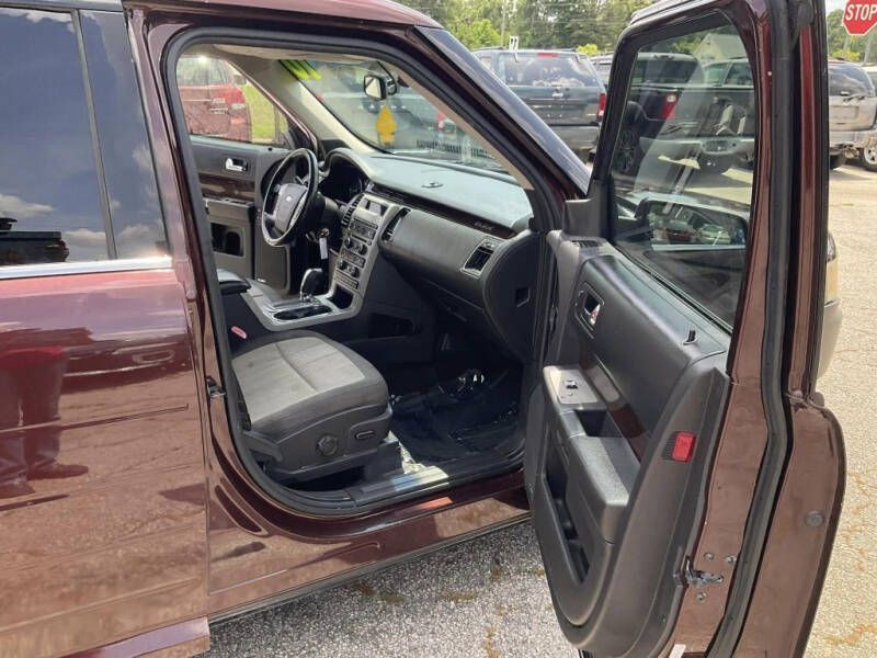 2010 Ford Flex Image 11