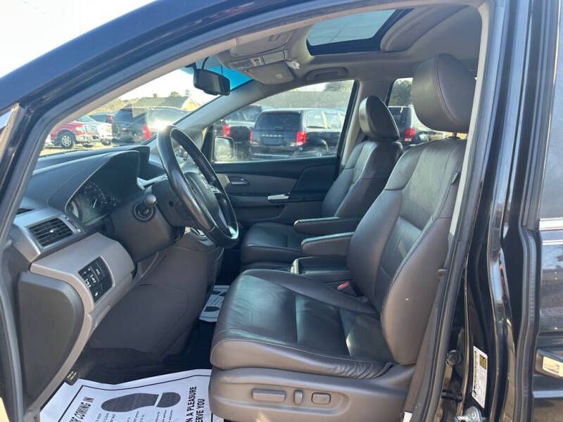 2011 Honda Odyssey Image 9