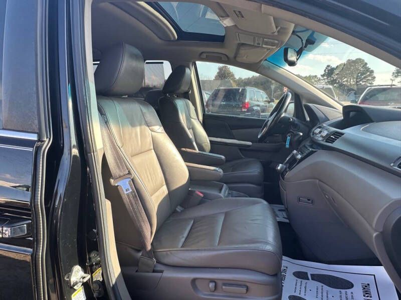 2011 Honda Odyssey Image 10