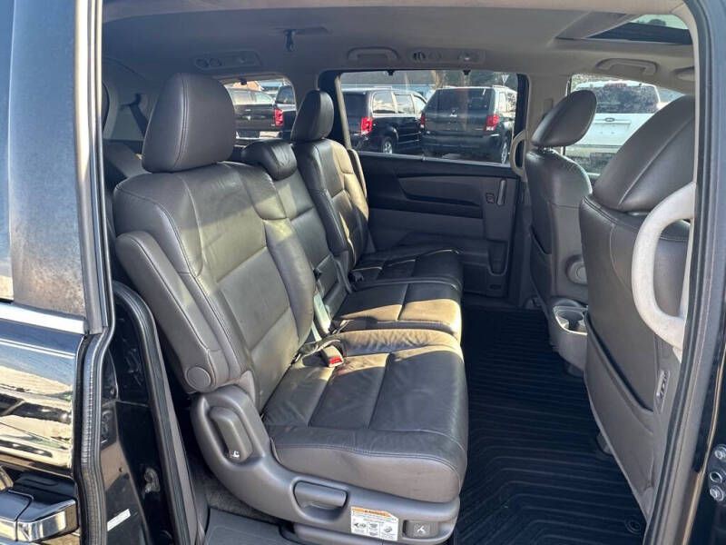 2011 Honda Odyssey Image 11