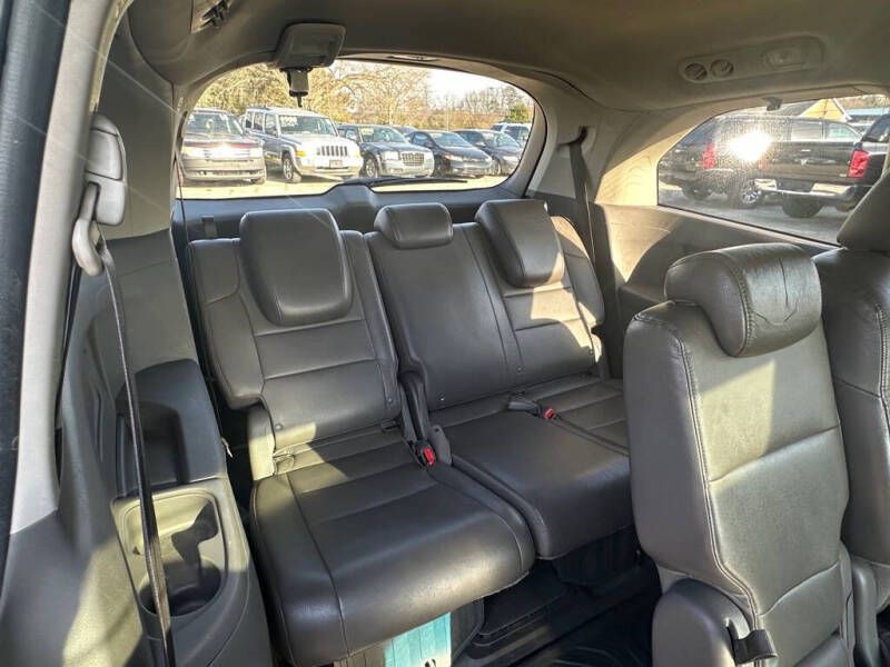 2011 Honda Odyssey Image 12