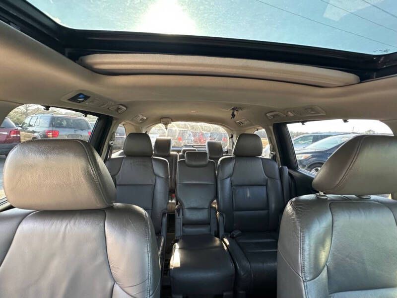2011 Honda Odyssey Image 13