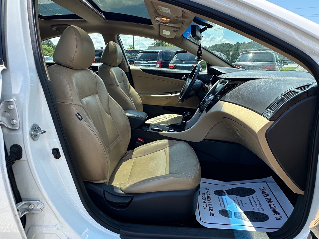 2013 Hyundai Sonata Image 12