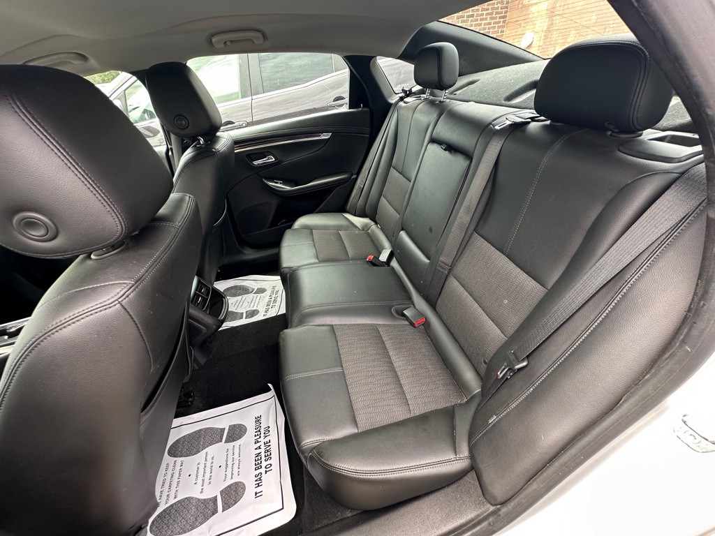 2017 Chevrolet Impala Image 11