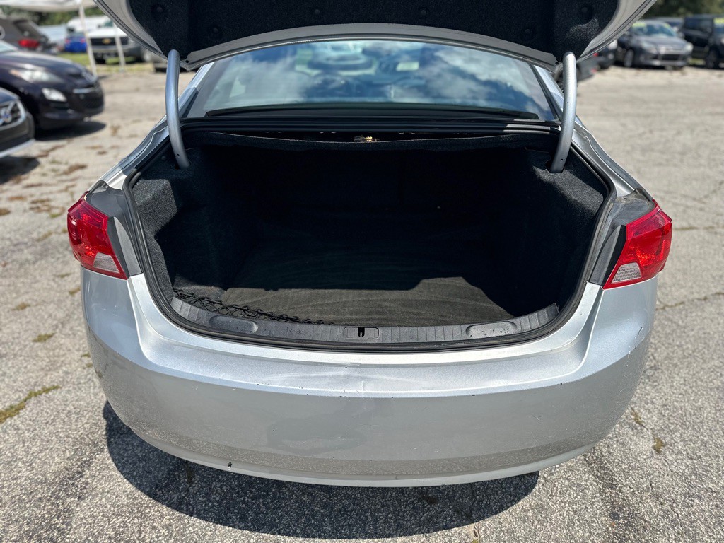 2017 Chevrolet Impala Image 18